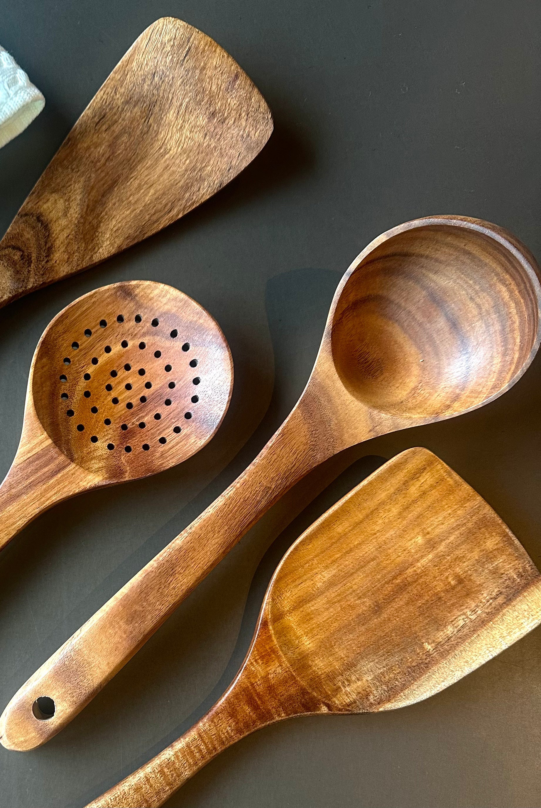 Nosara 4-Piece Teak Wood Kitchen Utensil Set – Natural Handcrafted Cooking Tools