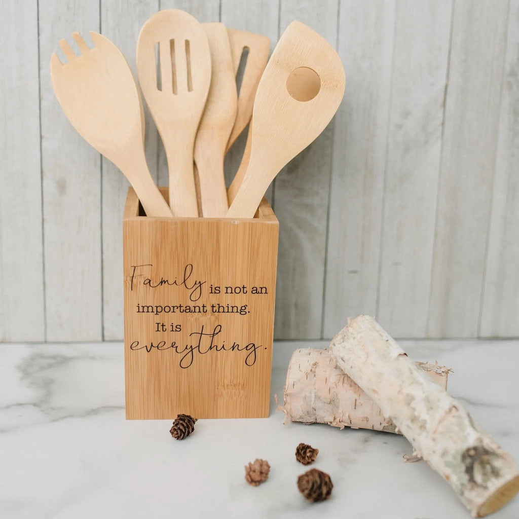 Bamboo Utensil Holder with Family Quote – Kitchen Decor & Gift Set